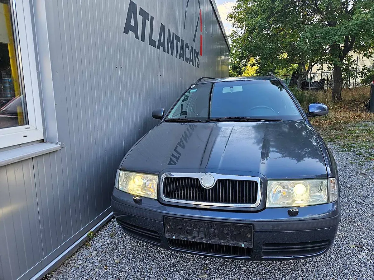 Skoda Octavia 2010 photo 3