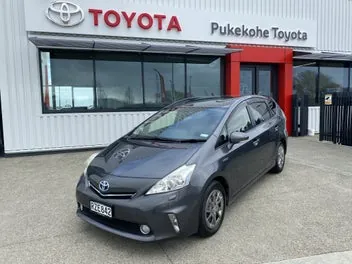 Toyota Prius 2013 photo 2