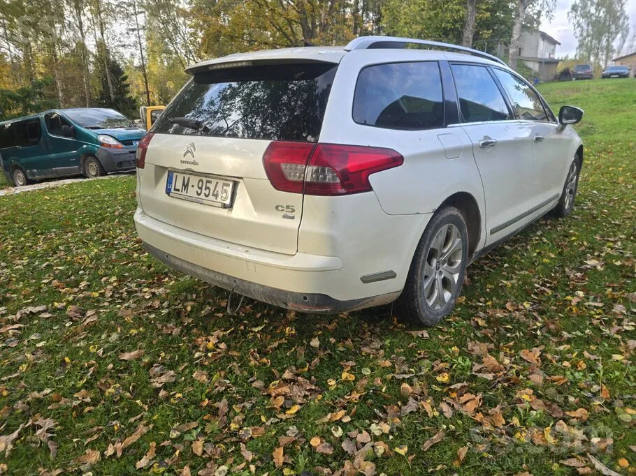 Citroen C5 2014 photo 2