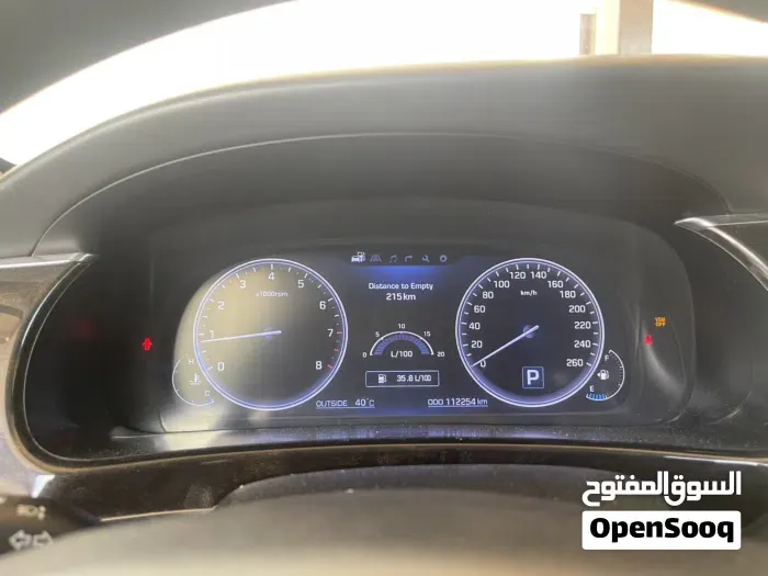 Hyundai Centennial 2014 photo 4
