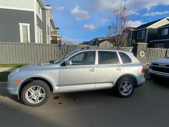 Porsche Cayenne 2008 photo 2
