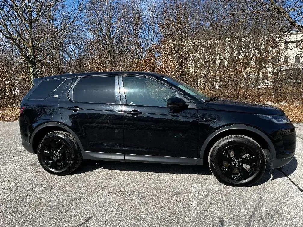 Land Rover Discovery Sport 2019 photo 2