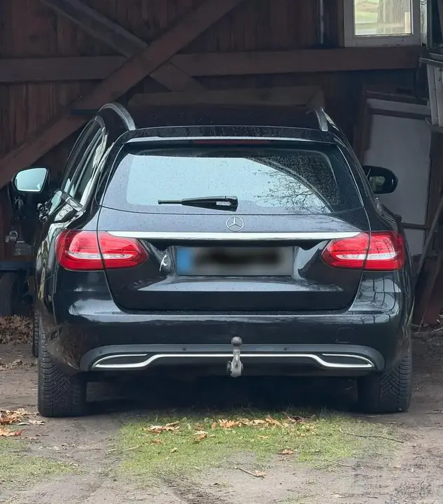 Mercedes-Benz C 220