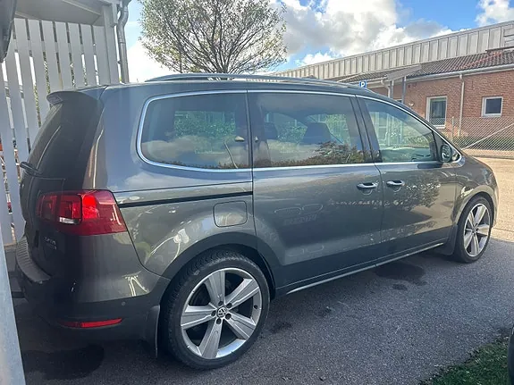 Volkswagen Sharan 2012 photo 4