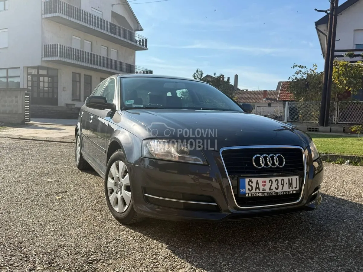Audi A3 2010 photo 2