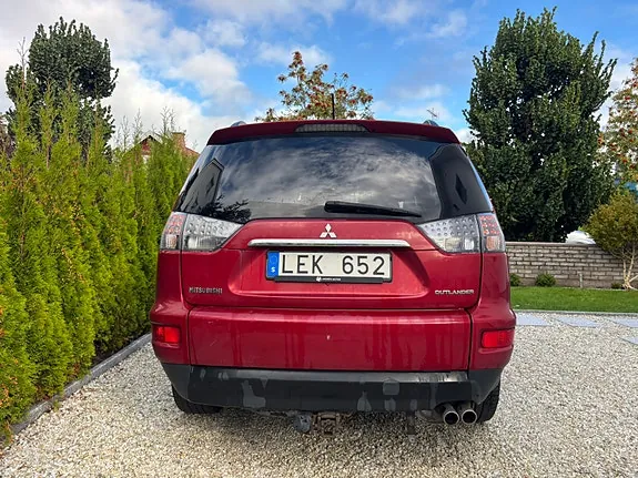 Mitsubishi Outlander 2011 photo 4