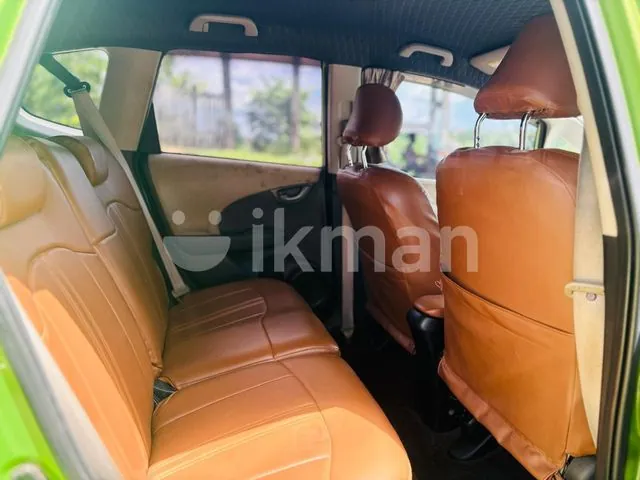 Honda Fit 2011 photo 2