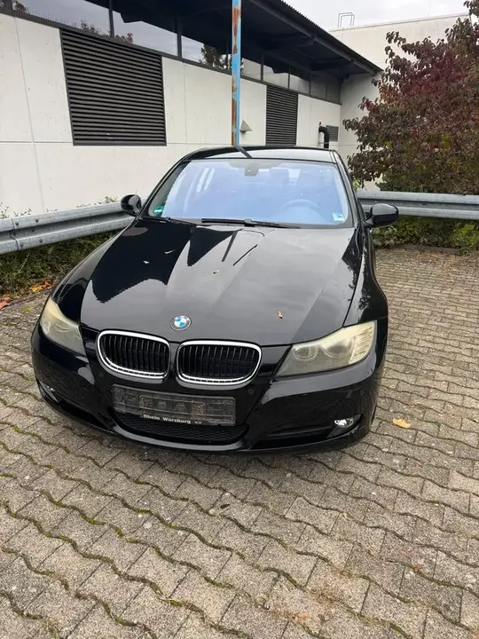 BMW 318I