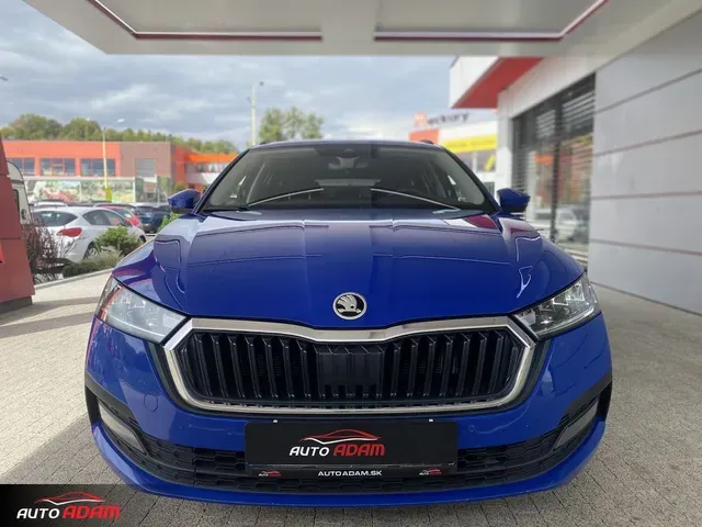 Skoda Octavia Combi 2022 photo 3