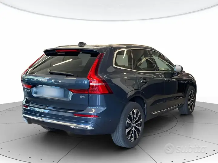 Volvo Xc60 2023 photo 3
