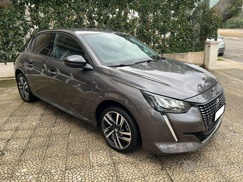 Peugeot 208 2023 photo 2
