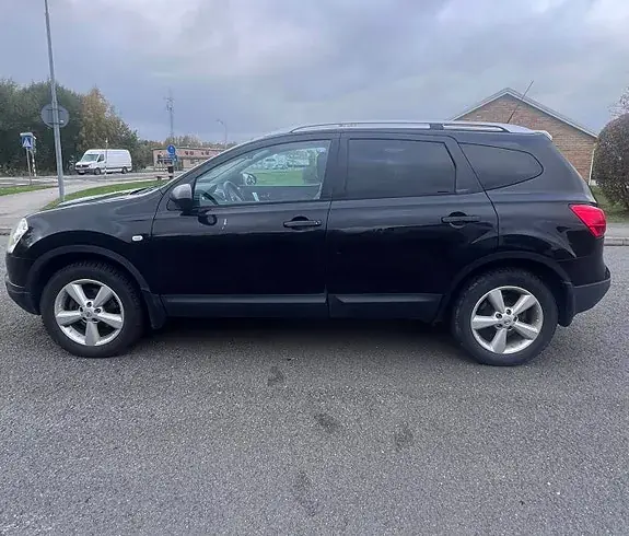 Nissan Qashqai+2 2009 photo 4