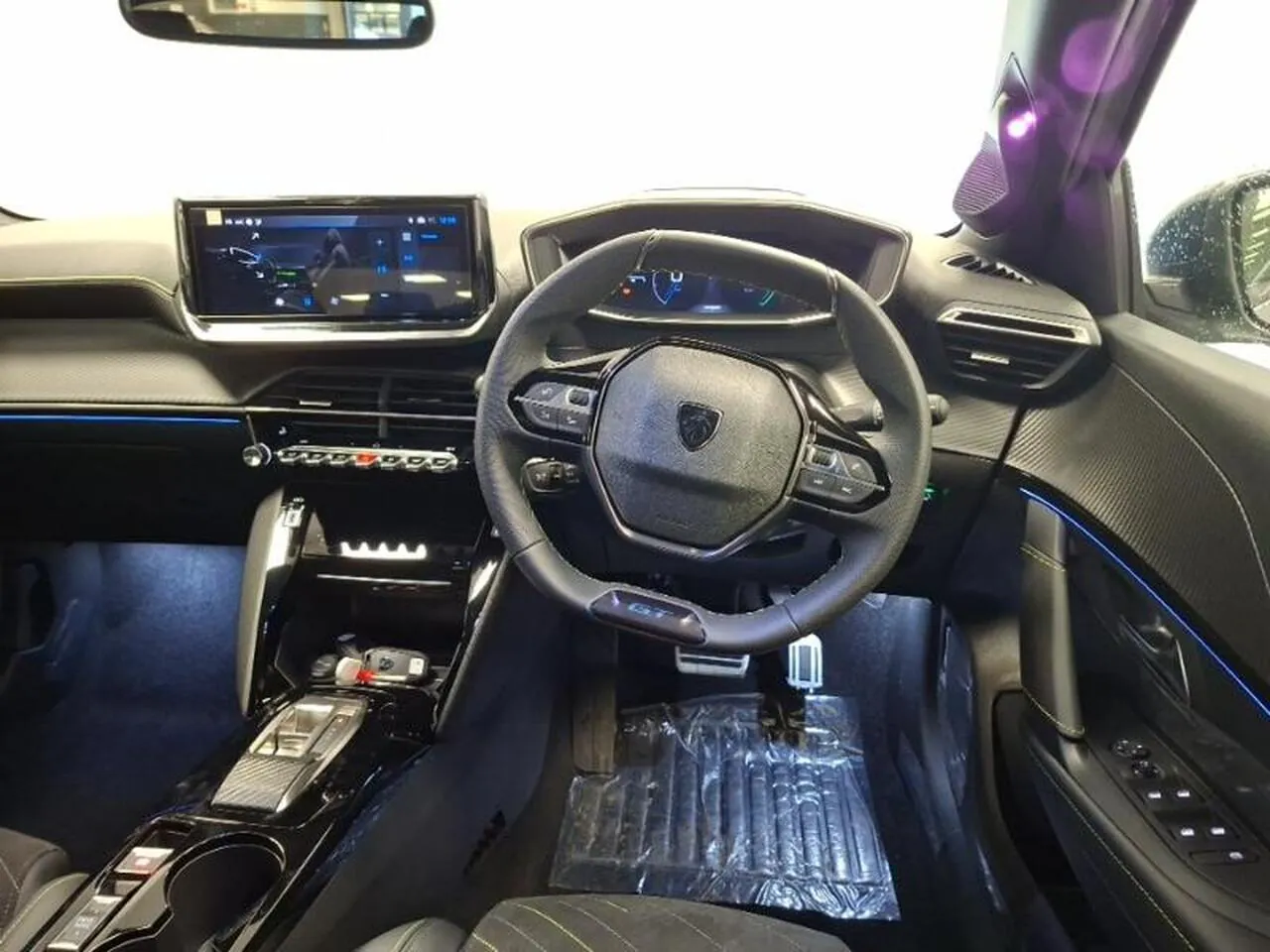 Peugeot 208 2026 photo 3