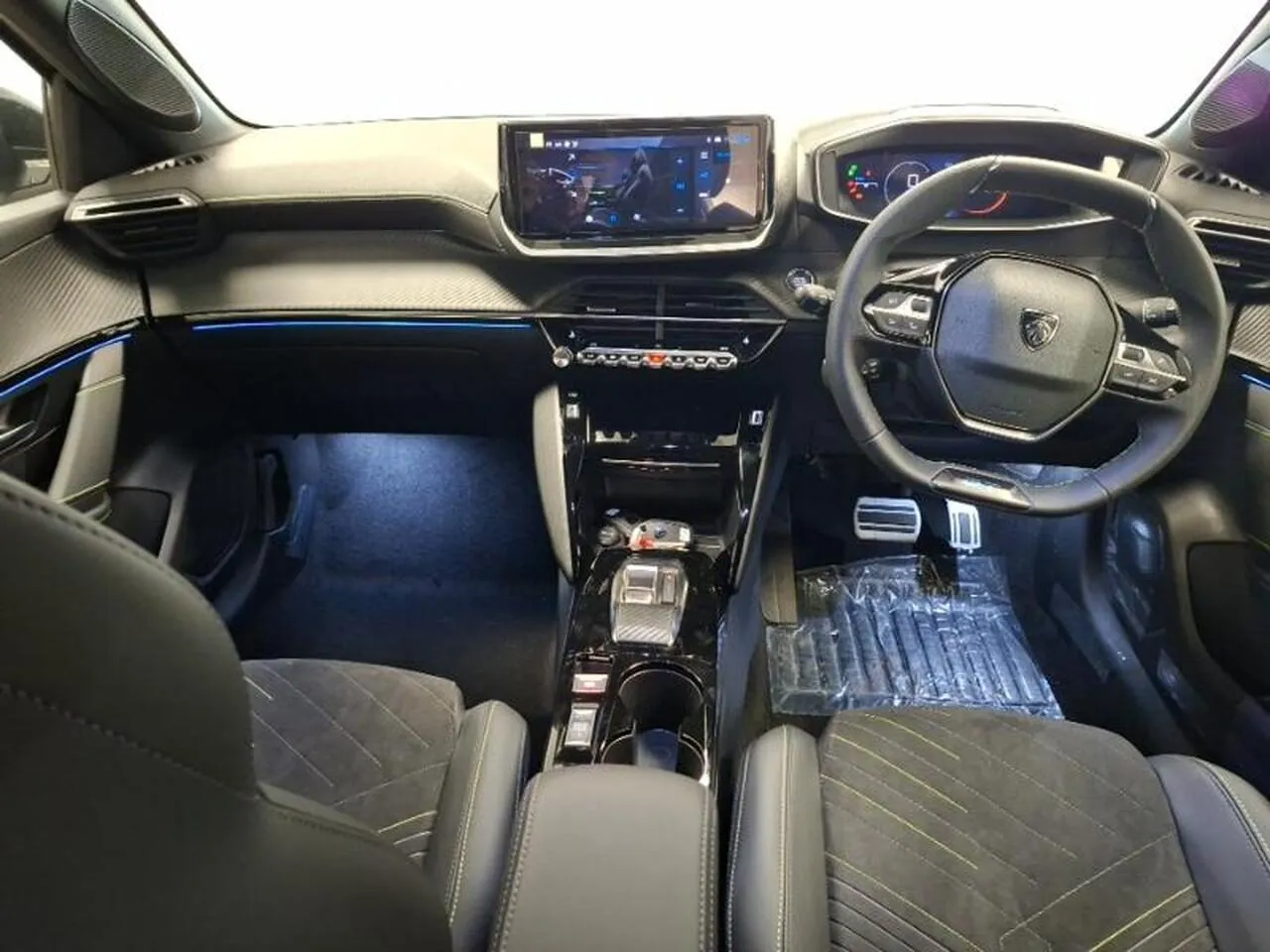 Peugeot 208 2026 photo 2