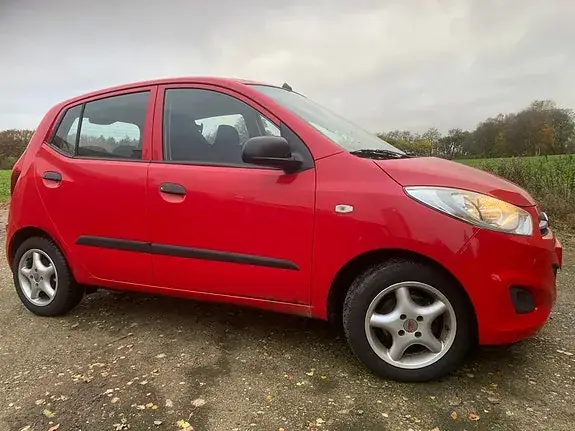 Hyundai I10 2011 photo 2