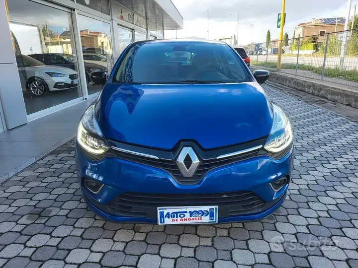 Renault Clio 2019 photo 2