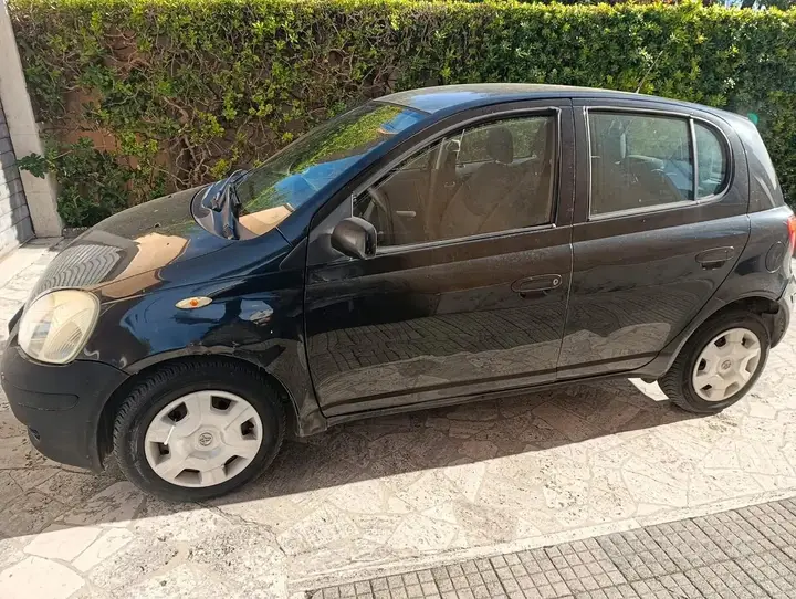 Toyota Yaris 2004 photo 4