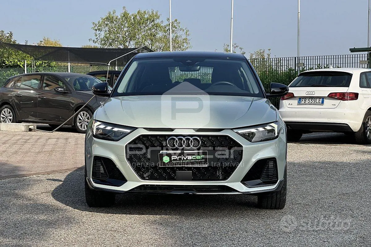 Audi A1 2024 photo 2