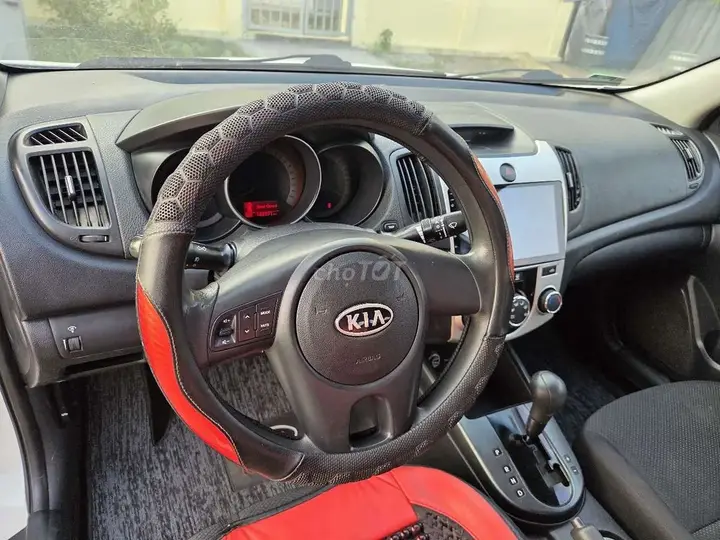 Kia Cerato 2010 photo 4