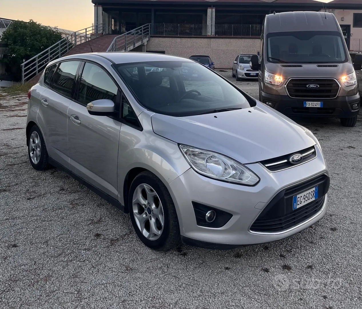 Ford C-Max 2011 photo 2