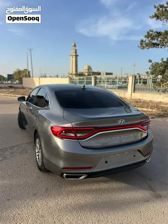 Hyundai Azera 2017 photo 3