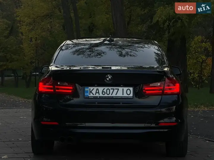 BMW 3 Series 2012 photo 5