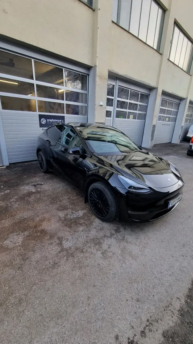 Tesla Model Y 2022 photo 3