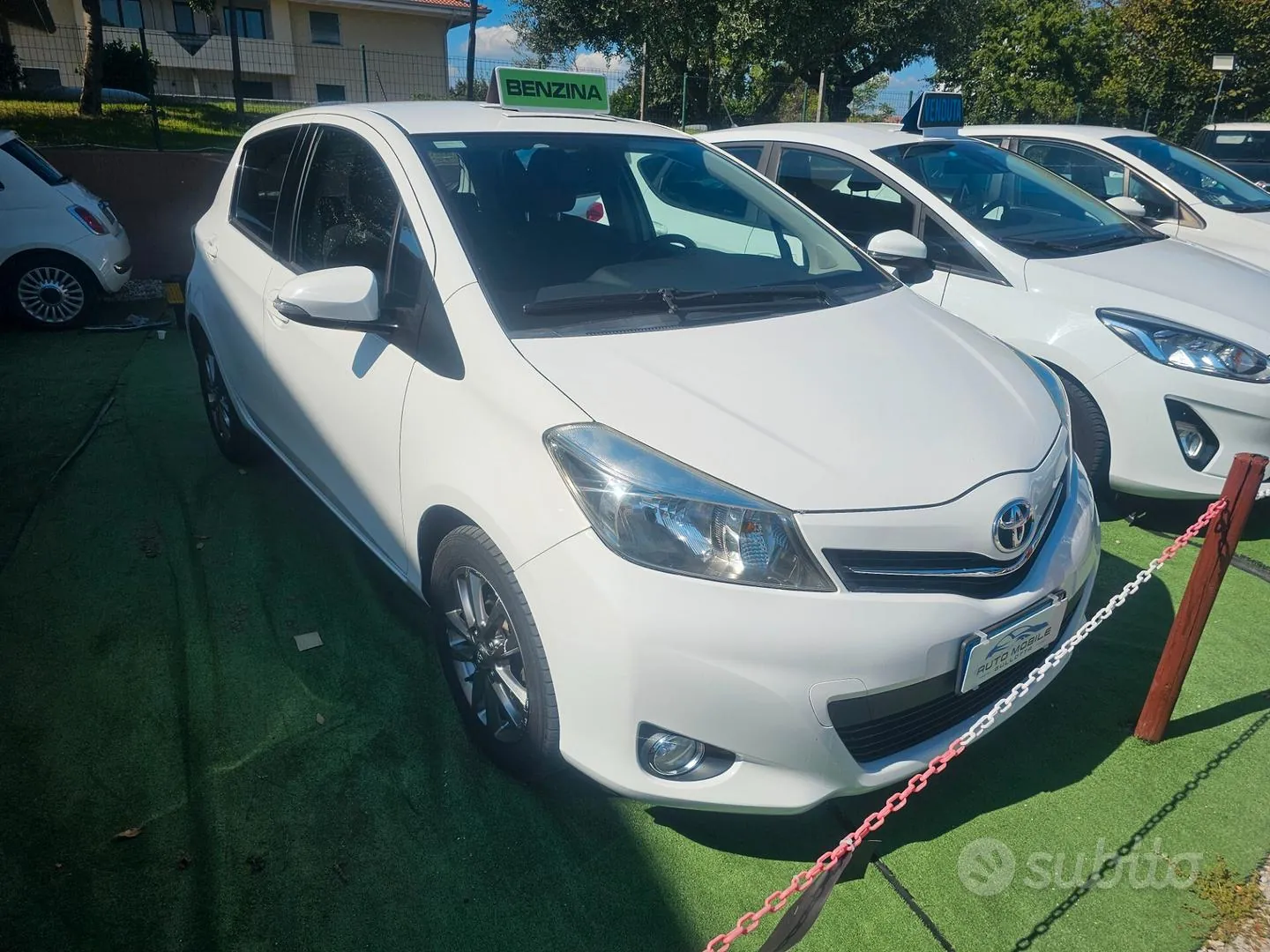 Toyota Yaris 2014 photo 3