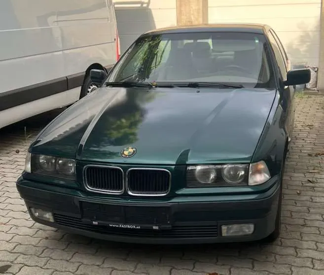 BMW 3 Series 1995 photo 2