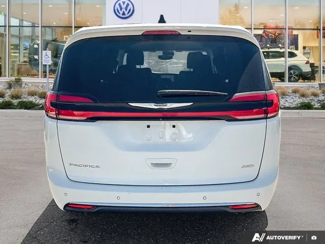Chrysler Pacifica 2023 photo 4