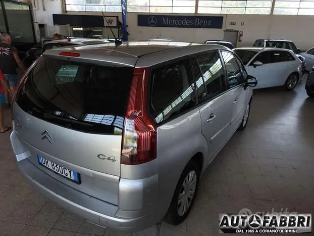 Citroen C4 Picasso 2009 photo 3