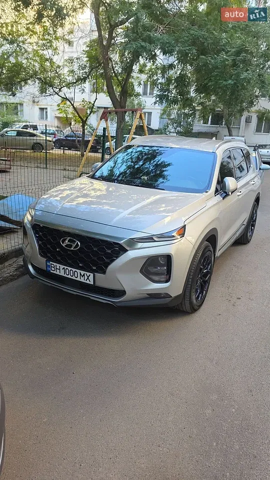 Hyundai Santa Fe 2018 photo 2