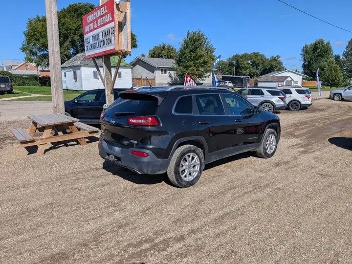 Jeep Cherokee 2015 photo 2
