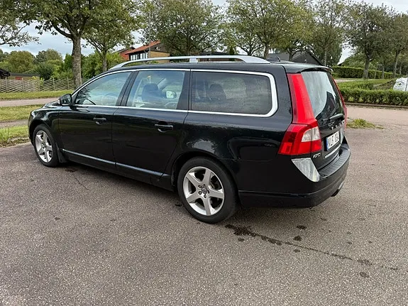 Volvo V70 2008 photo 3