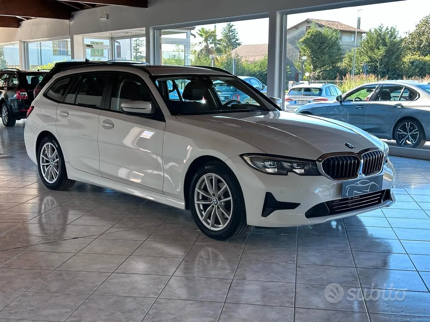 BMW 318D 2023 photo 3