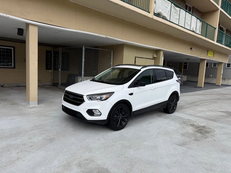 Ford Escape 2017 photo 3