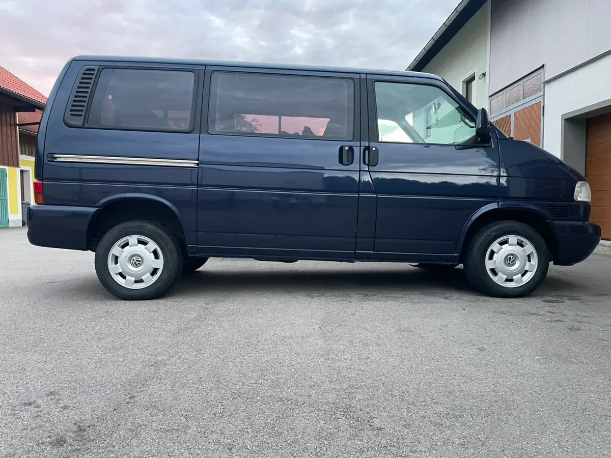 Volkswagen Multivan 1998 photo 3