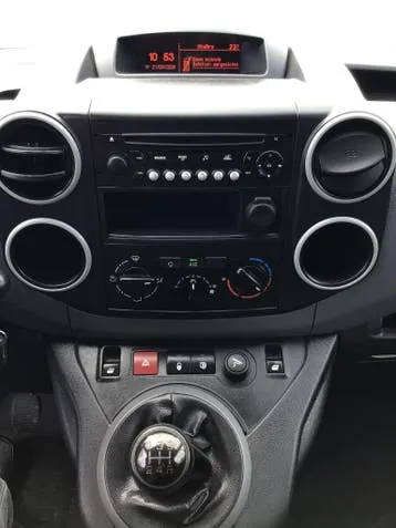 Peugeot Partner 2018 photo 2