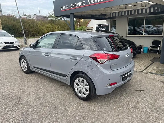 Hyundai I20 2016 photo 3