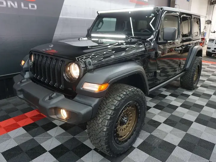 Jeep Wrangler 2022 photo 5