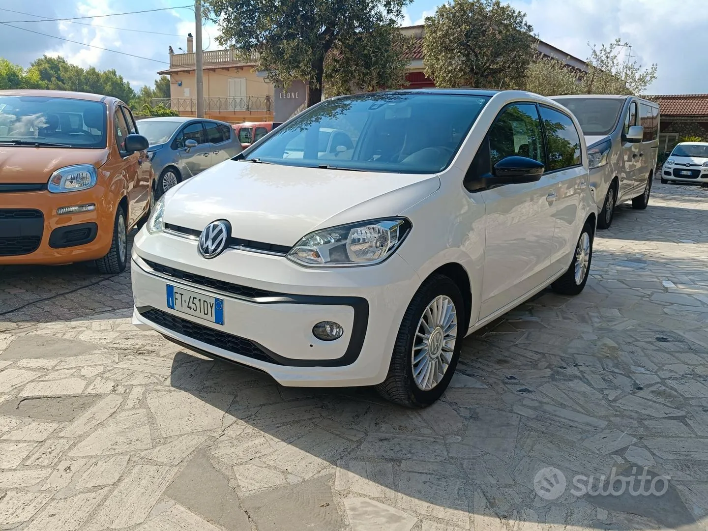 Volkswagen Up 2018 photo 3
