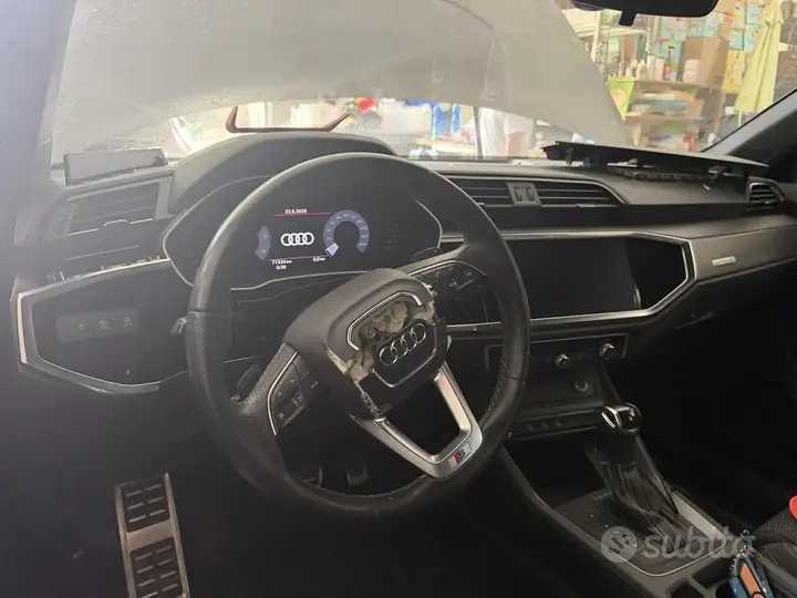 Audi Q3 2021 photo 3