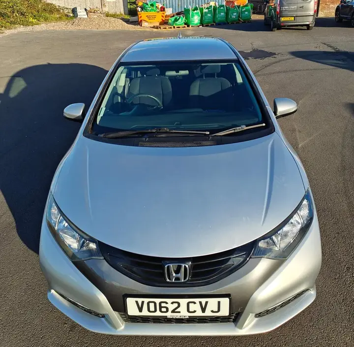 Honda Civic 2012 photo 3