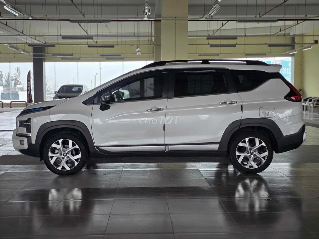 Mitsubishi Xpander Cross 2025 photo 2