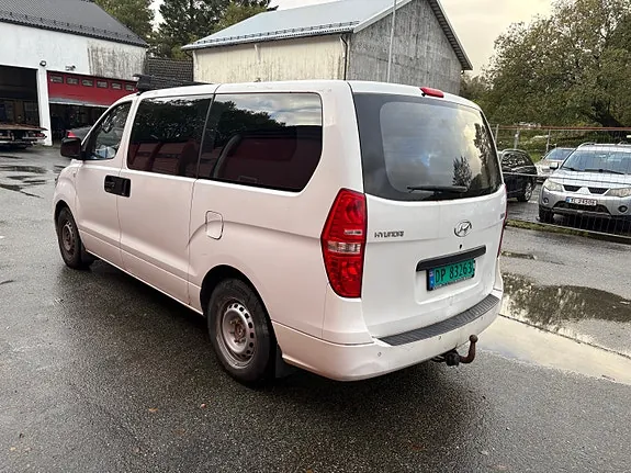 Hyundai H1 2015 photo 3