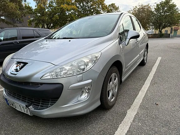 Peugeot 308 2010 photo 4