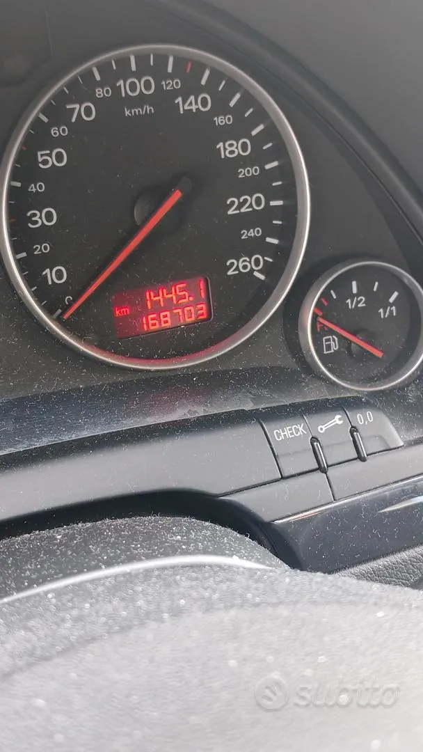 Audi A4 Avant 2005 photo 5