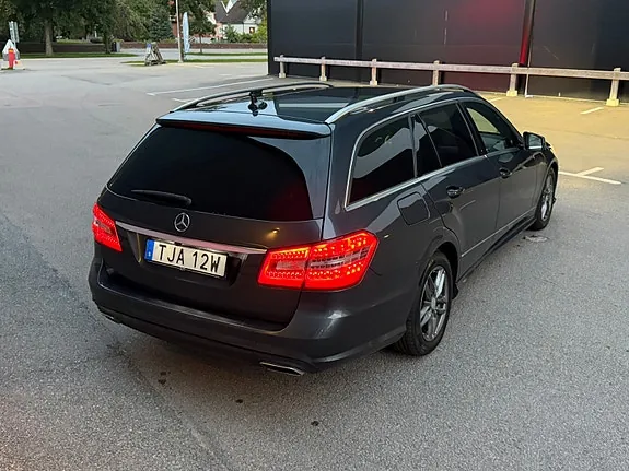 Mercedes-Benz E300 2013 photo 2