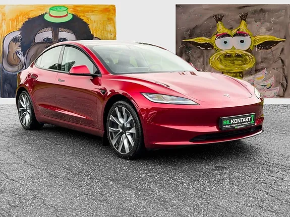 Tesla Model 3 2024 photo 3
