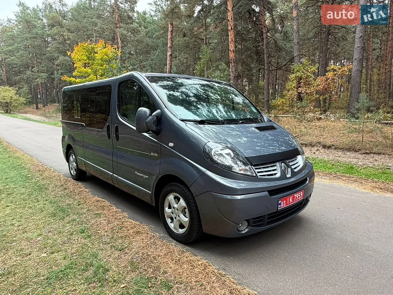 Renault Trafic 2013 photo 2